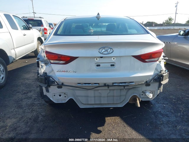 Hyundai ELANTRA SEL 2018 5NPD84LF4JH307371 Image 17