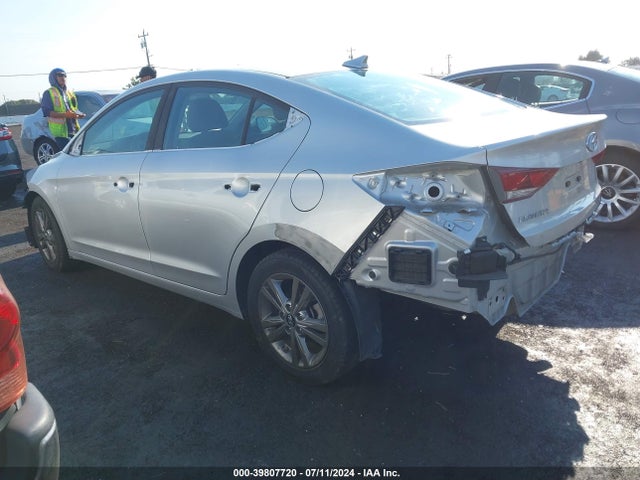 Hyundai ELANTRA SEL 2018 5NPD84LF4JH307371 Image 3