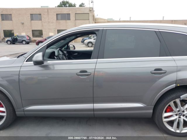 WA1VAAF71JD026415 Audi Q7 3.0t Premium