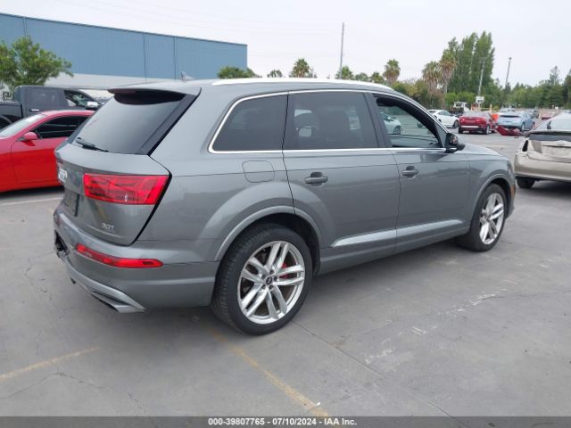 WA1VAAF71JD026415 Audi Q7 3.0t Premium