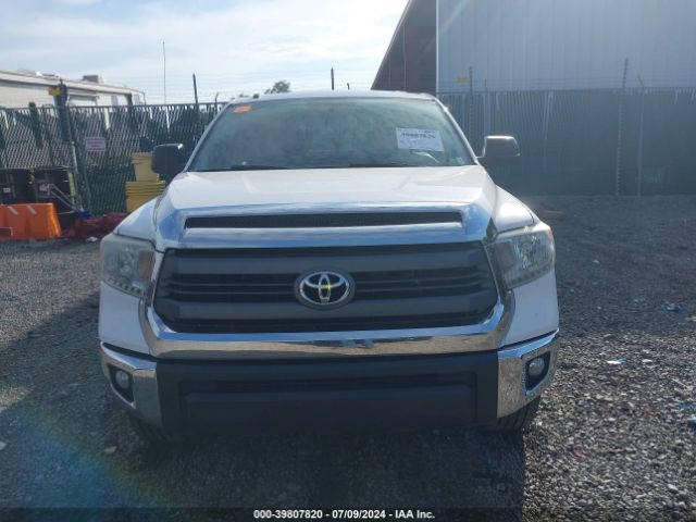 5TFUY5F13EX345299 Toyota Tundra Sr5 5.7l V8