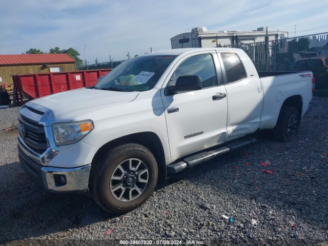 5TFUY5F13EX345299 Toyota Tundra Sr5 5.7l V8