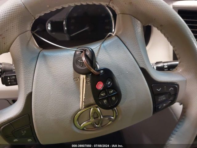 5TDYK3DC1ES489757 Toyota Sienna Xle V6 8 Passenger