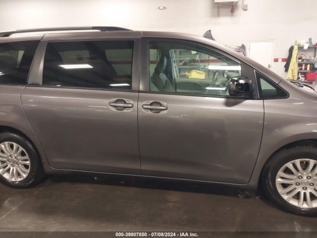 5TDYK3DC1ES489757 Toyota Sienna Xle V6 8 Passenger
