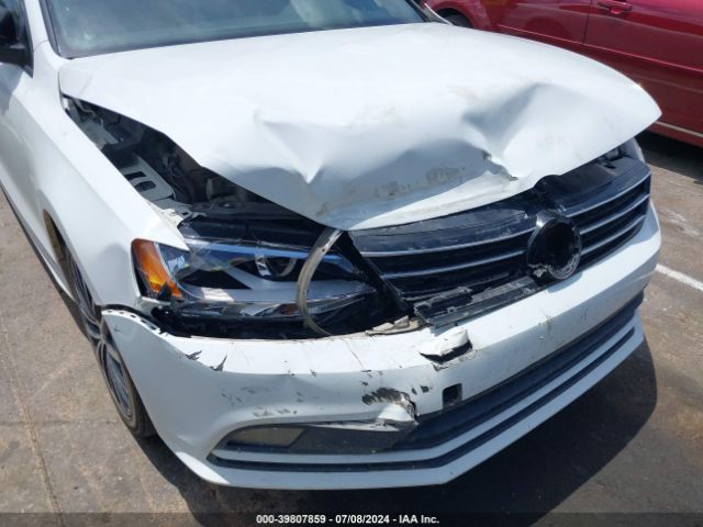3VWD17AJ7FM405404 Volkswagen Jetta 1.8t Sport