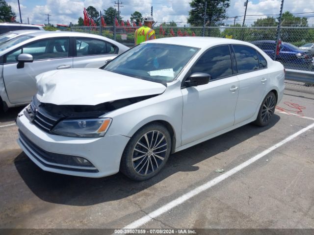 3VWD17AJ7FM405404 Volkswagen Jetta 1.8t Sport