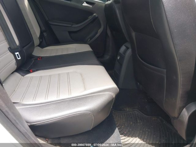 3VWD17AJ7FM405404 Volkswagen Jetta 1.8t Sport