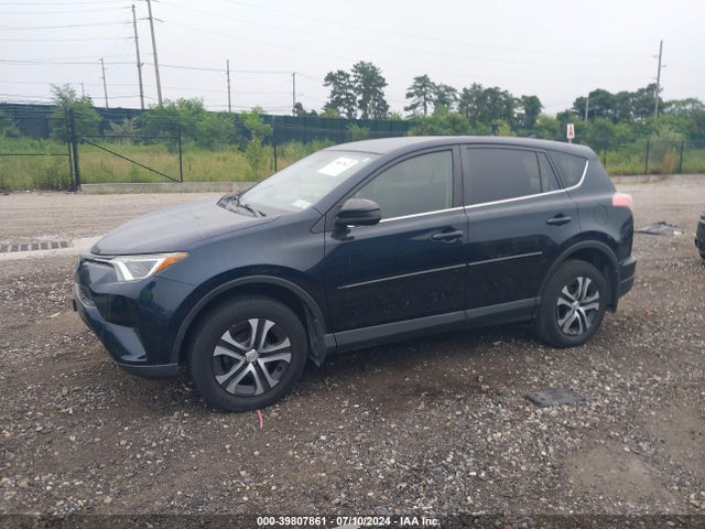 Toyota RAV4 LE 2017 JTMBFREV6HJ172894 Image 14