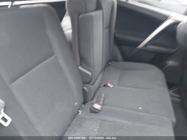 Toyota RAV4 LE 2017 JTMBFREV6HJ172894 Image 8