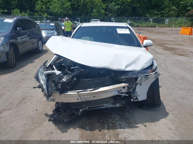 Toyota CAMRY SE 2018 4T1B11HK2JU616774 Image 12