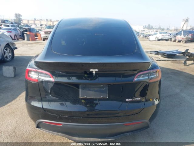 7SAYGDEF2NF521106 Tesla Model Y Performance Dual Motor All-wheel Drive