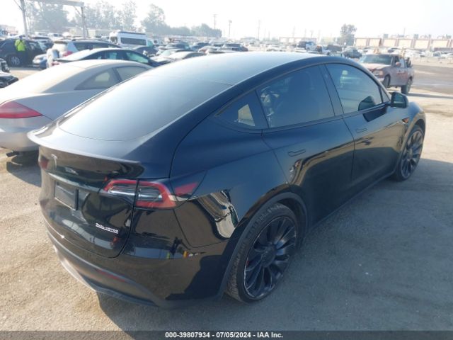 7SAYGDEF2NF521106 Tesla Model Y Performance Dual Motor All-wheel Drive
