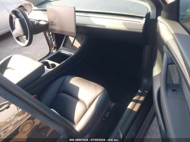 7SAYGDEF2NF521106 Tesla Model Y Performance Dual Motor All-wheel Drive