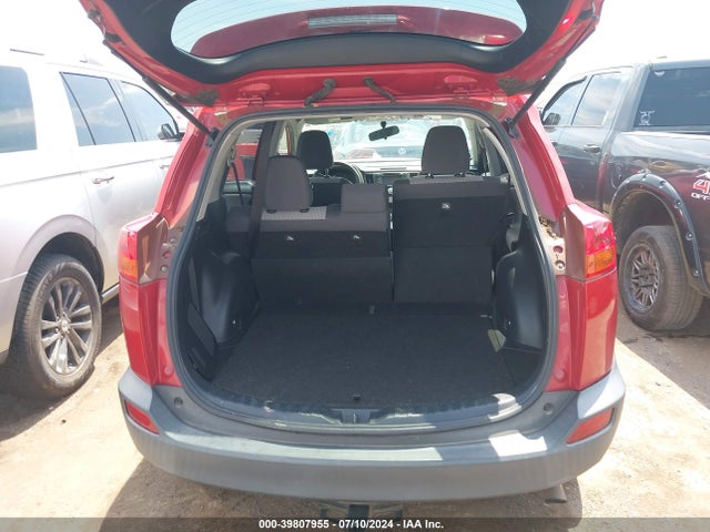 Toyota RAV4 LE 2015 JTMZFREV1FD080330 Image 16