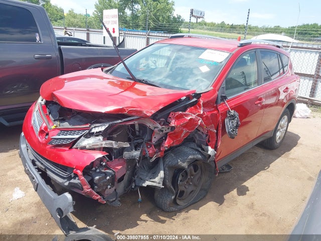 Toyota RAV4 LE 2015 JTMZFREV1FD080330 Image 2