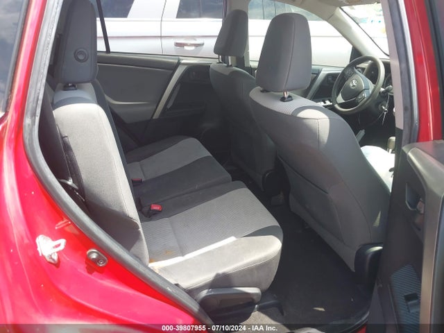 Toyota RAV4 LE 2015 JTMZFREV1FD080330 Image 8