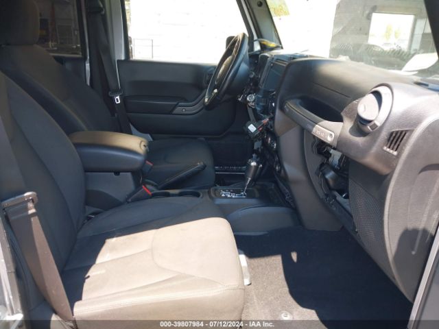 1C4BJWDG0HL622480 Jeep Wrangler Unlimited Sport 4x4