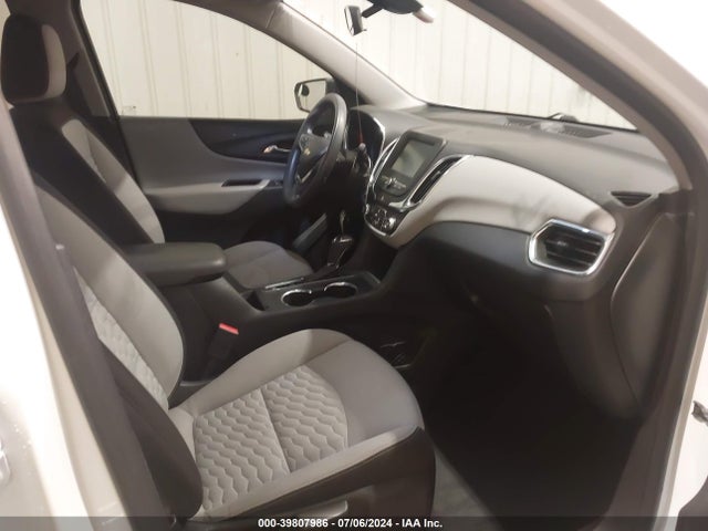Chevrolet EQUINOX LS 2018 2GNAXHEV4J6345731 Image 5