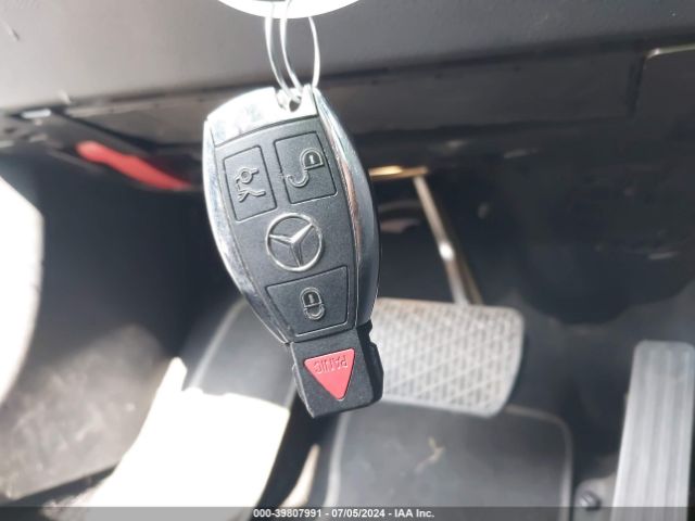55SWF4JB1HU215172 Mercedes-Benz C 300 Luxury/sport