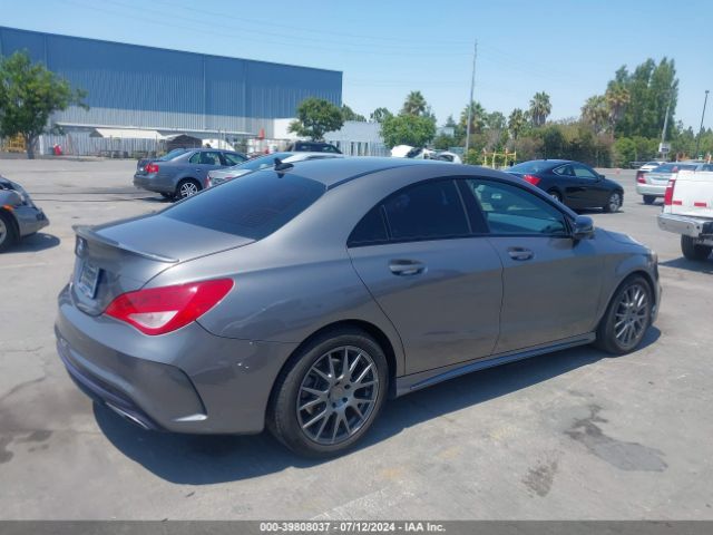 2019 MERCEDES-BENZ CLA 250 WDDSJ4EB6KN772070 Photo 3