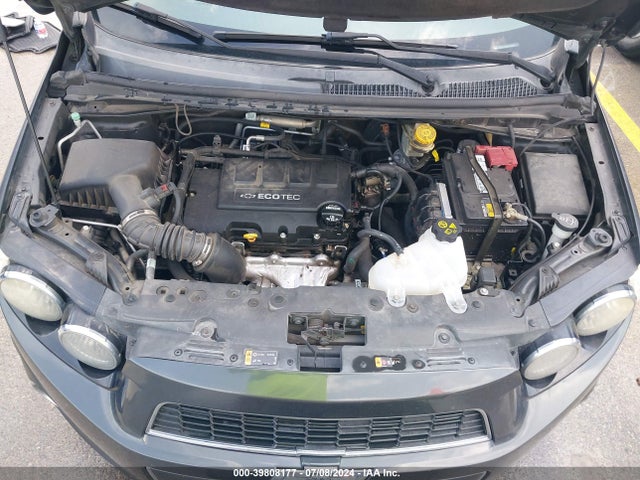 Chevrolet Sonic Ltz Auto 2015 1G1JE5SB6F4202711 Image 10