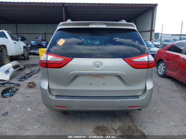 5TDYK3DC4FS530383 Toyota Sienna Xle 8 Passenger