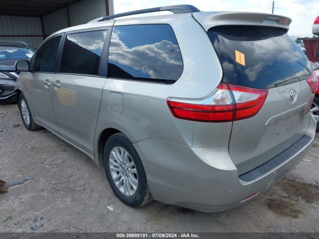 5TDYK3DC4FS530383 Toyota Sienna Xle 8 Passenger
