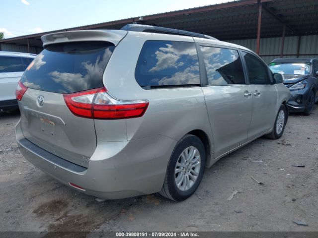 5TDYK3DC4FS530383 Toyota Sienna Xle 8 Passenger