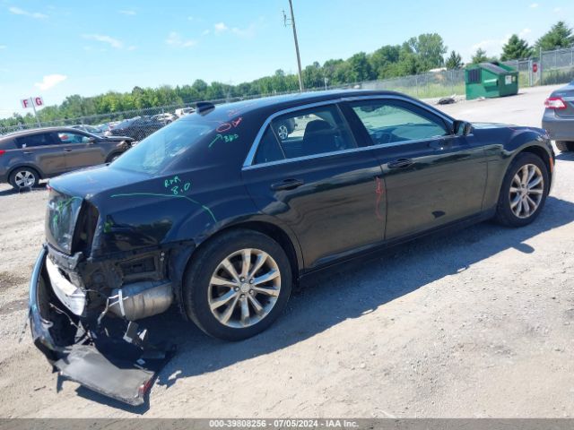 2C3CCARG6FH757035 Chrysler 300 Limited