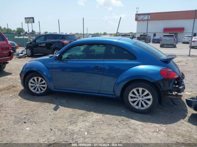 3VWFD7AT5JM701144 Volkswagen Beetle 2.0t Coast/2.0t S