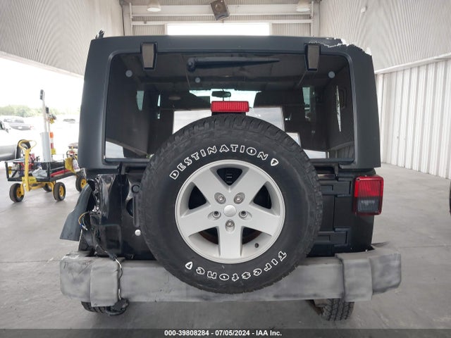 1C4HJWDG2JL927978 Jeep Wrangler Jk Unlimited Sport S 4x4