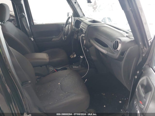 1C4HJWDG2JL927978 Jeep Wrangler Jk Unlimited Sport S 4x4