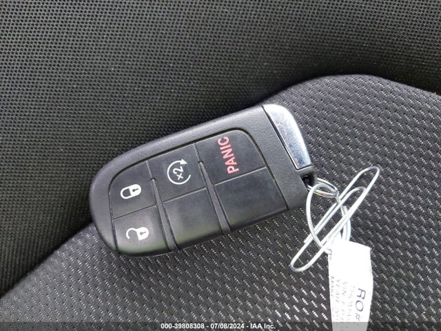 Jeep Renegade Latitude 2015 ZACCJBBT2FPB99777 Image 11