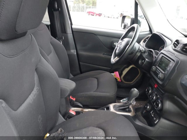 Jeep Renegade Latitude 2015 ZACCJBBT2FPB99777 Image 5