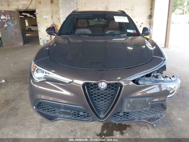 ZASFAKNN0J7B92592 Alfa Romeo Stelvio Ti Sport Awd