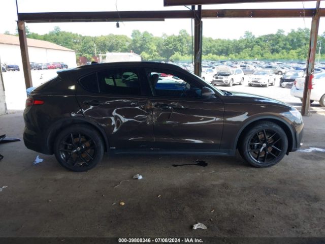 ZASFAKNN0J7B92592 Alfa Romeo Stelvio Ti Sport Awd