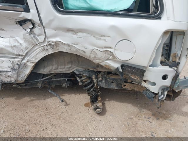 5LMJJ2JT4HEL03716 Lincoln Navigator Select