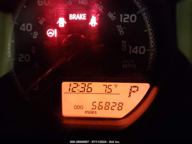 VNKKTUD32GA070364 Toyota YARIS LE