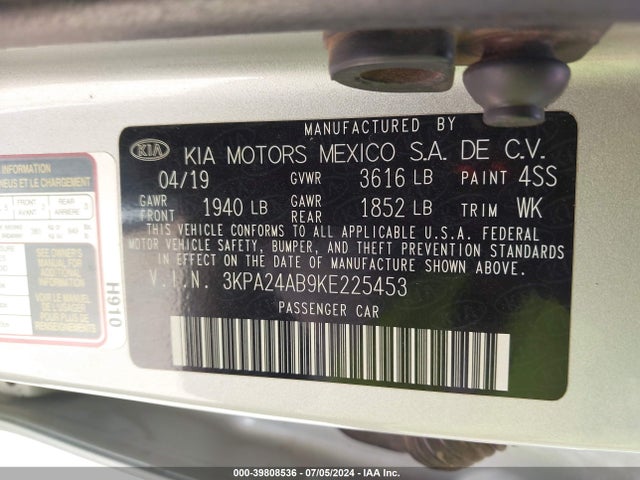 KIA RIO S 2019 3KPA24AB9KE225453 Image 9