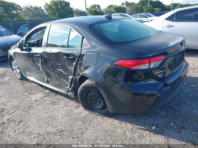 Toyota COROLLA LE 2022 5YFEPMAE6NP319547 Image 3
