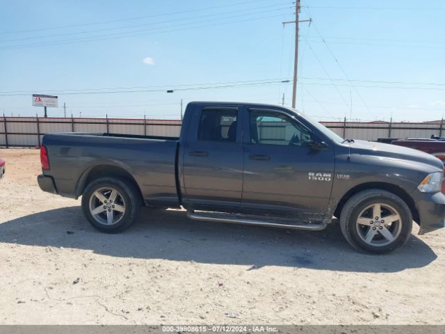 1C6RR6FT7JS171326 RAM 1500 Express Quad Cab 4x2 6'4 Box