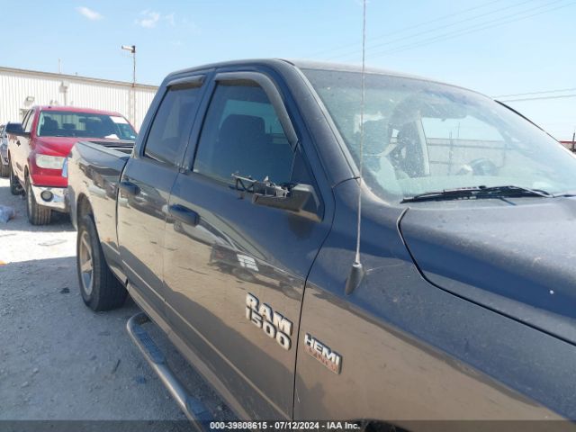 1C6RR6FT7JS171326 RAM 1500 Express Quad Cab 4x2 6'4 Box