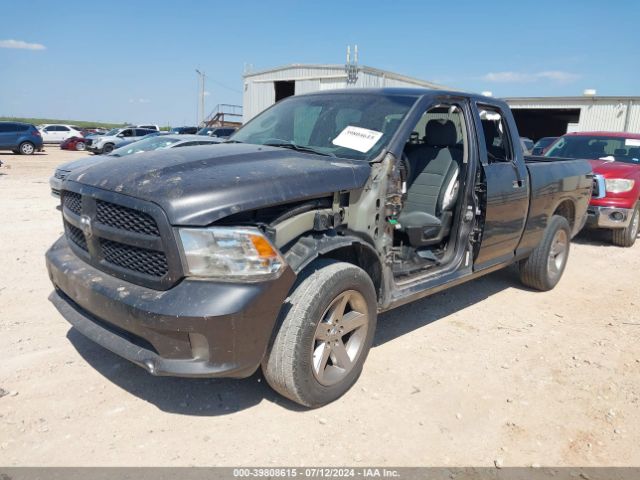 1C6RR6FT7JS171326 RAM 1500 Express Quad Cab 4x2 6'4 Box
