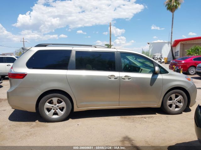 5TDKK3DC5FS626173 Toyota Sienna Le 8 Passenger