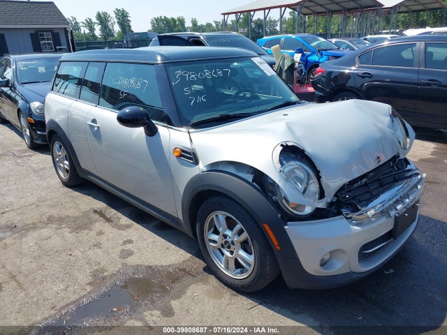 2012 MINI COOPER CLUBMAN WMWZF3C57CT268347 Photo 0