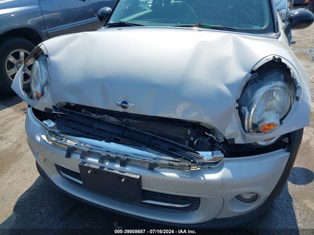 2012 MINI COOPER CLUBMAN WMWZF3C57CT268347 Photo 5
