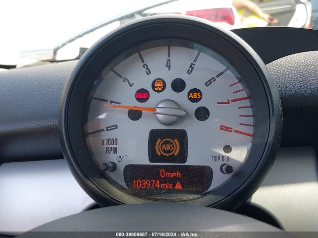 2012 MINI COOPER CLUBMAN WMWZF3C57CT268347 Photo 6