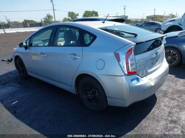 JTDKN3DU3E1766332 Toyota Prius Two