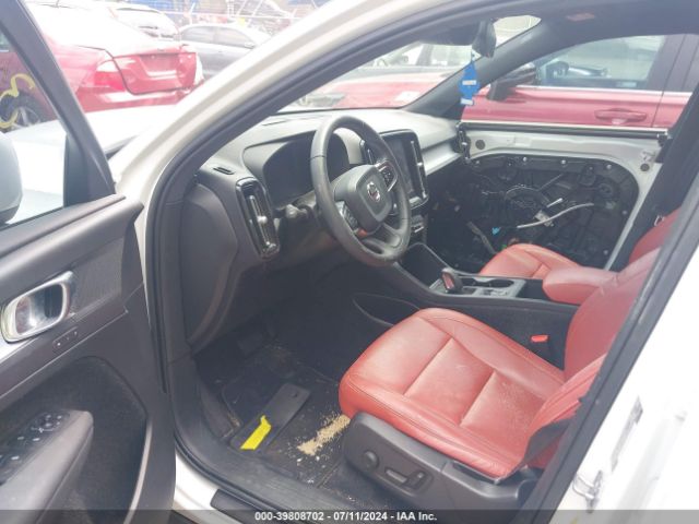 YV4162UK4L2180597 Volvo Xc40 T5 Momentum