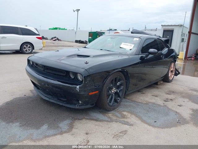 Dodge Challenger Sxt 2018 2C3CDZAG5JH317890 Image 2